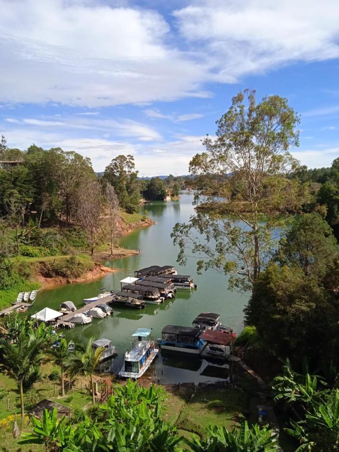 Nuevo Mirador Hotel กัวตาเป ภายนอก รูปภาพ