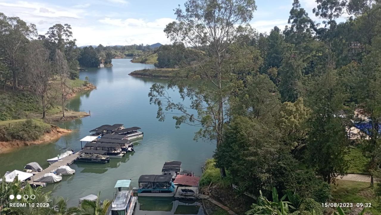 Nuevo Mirador Hotel กัวตาเป ภายนอก รูปภาพ